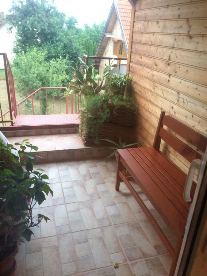 Apartamento Fonix Apartman Keszthely Exterior foto